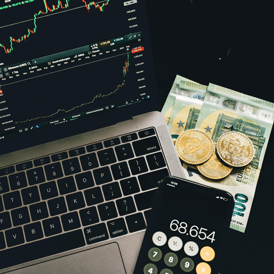 Nuvantrapex - Team von Kryptowährungsexperten